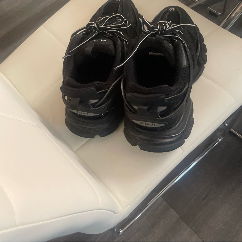 balencigas track runner - Picture 4 of 7